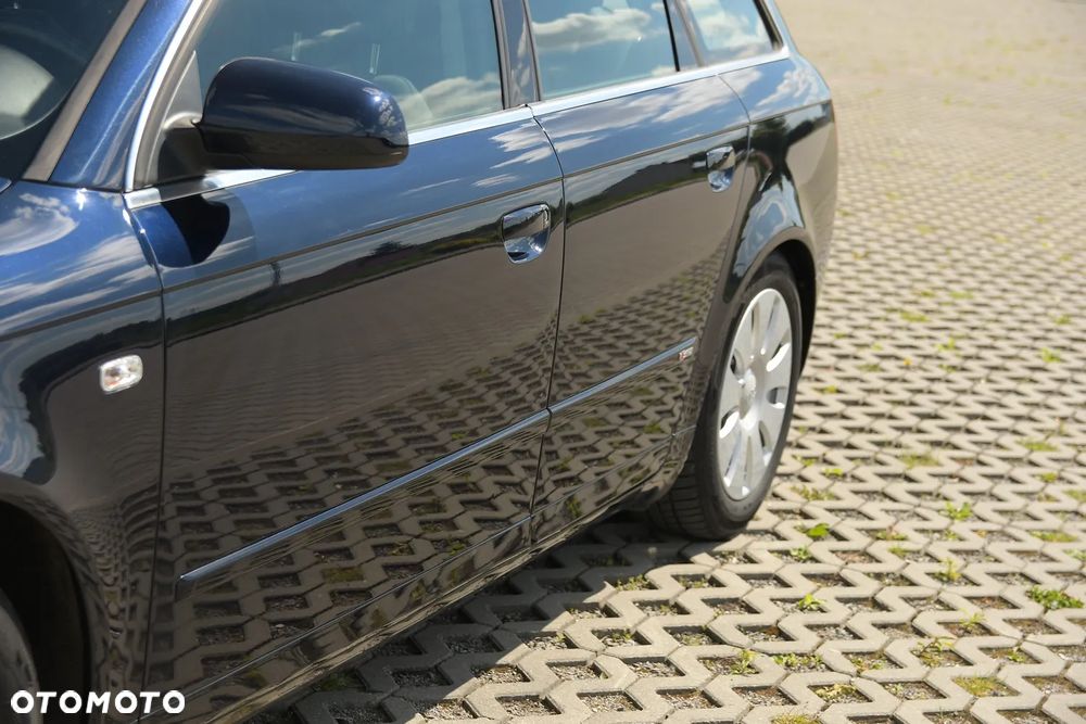 Audi A4 Avant 2.0 TDI DPF - 13