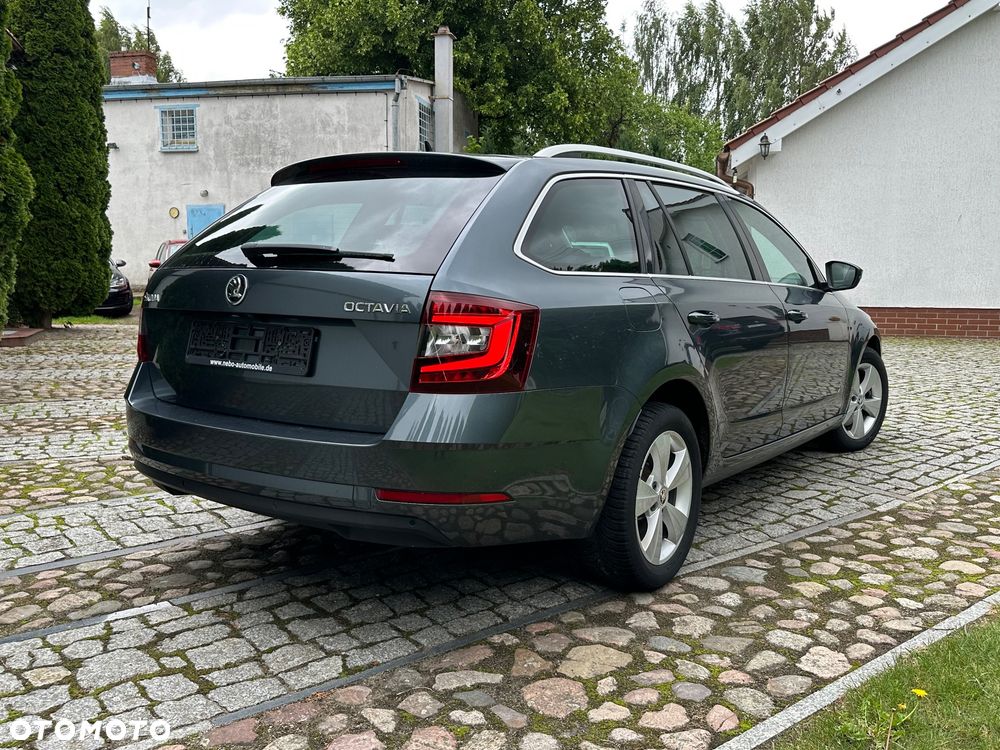 Skoda Octavia 1.8 TSI DSG Style - 7