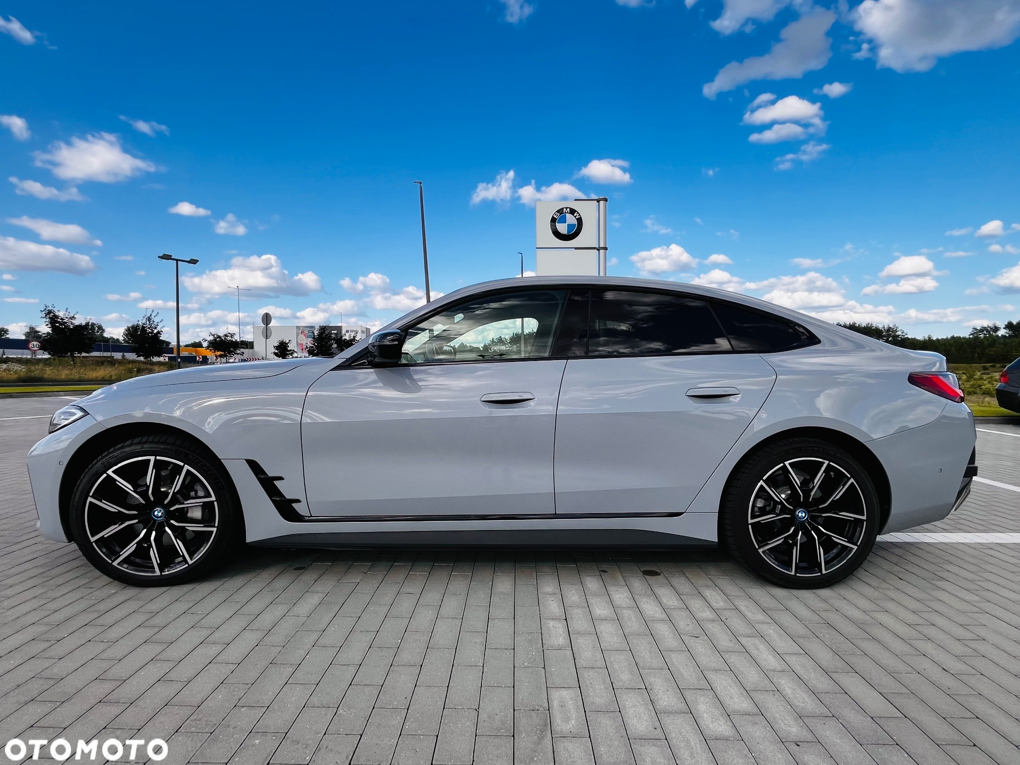 BMW i4 80.7kWh eDrive 35 M Sport - 8