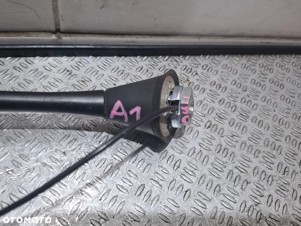 Antena dachowa Audi A1 2014 rok nr 6q0035575E - 2