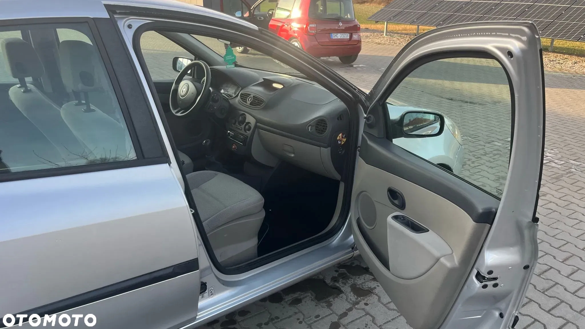 Renault Clio 1.2 16V 75 Dynamique - 8