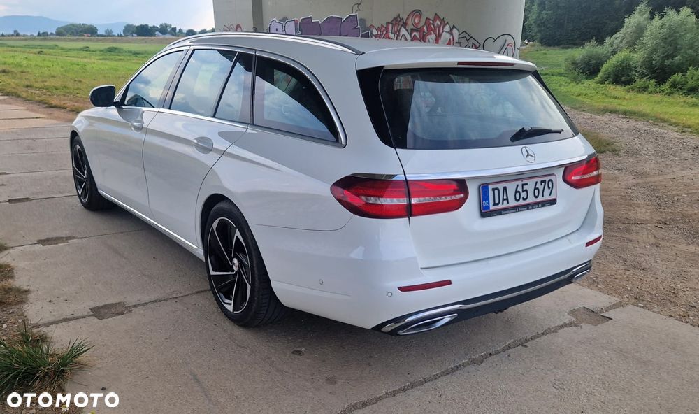 Mercedes-Benz Klasa E 220 d 9G-TRONIC - 2
