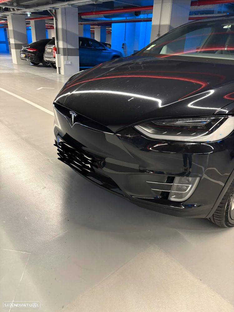Tesla Model X 100D - 6