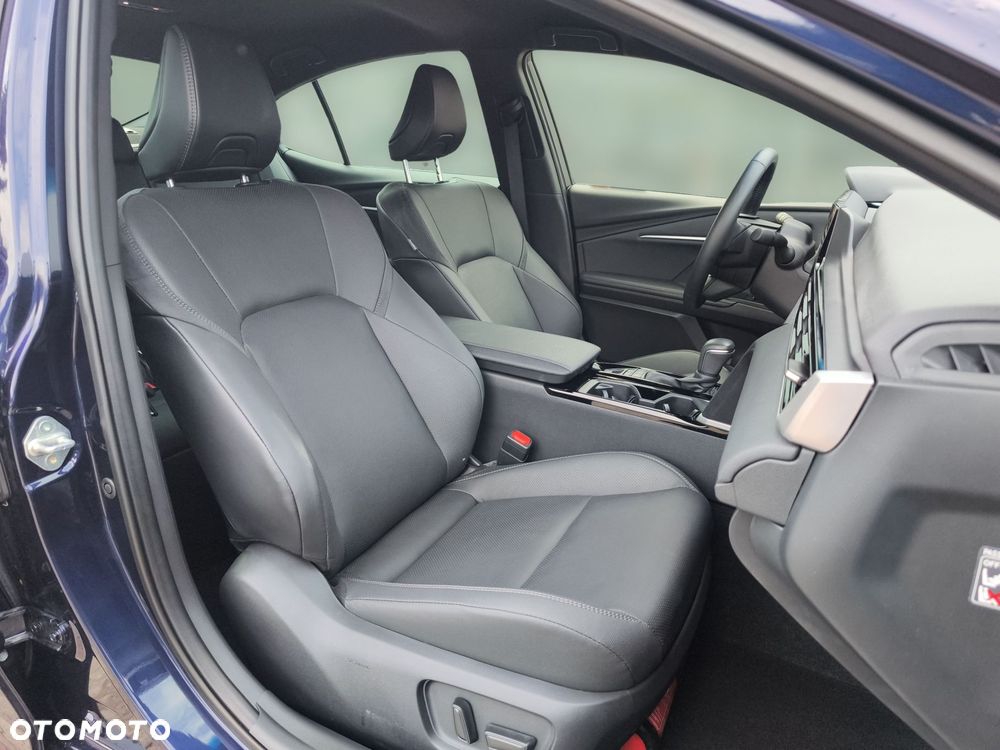 Toyota Camry - 11