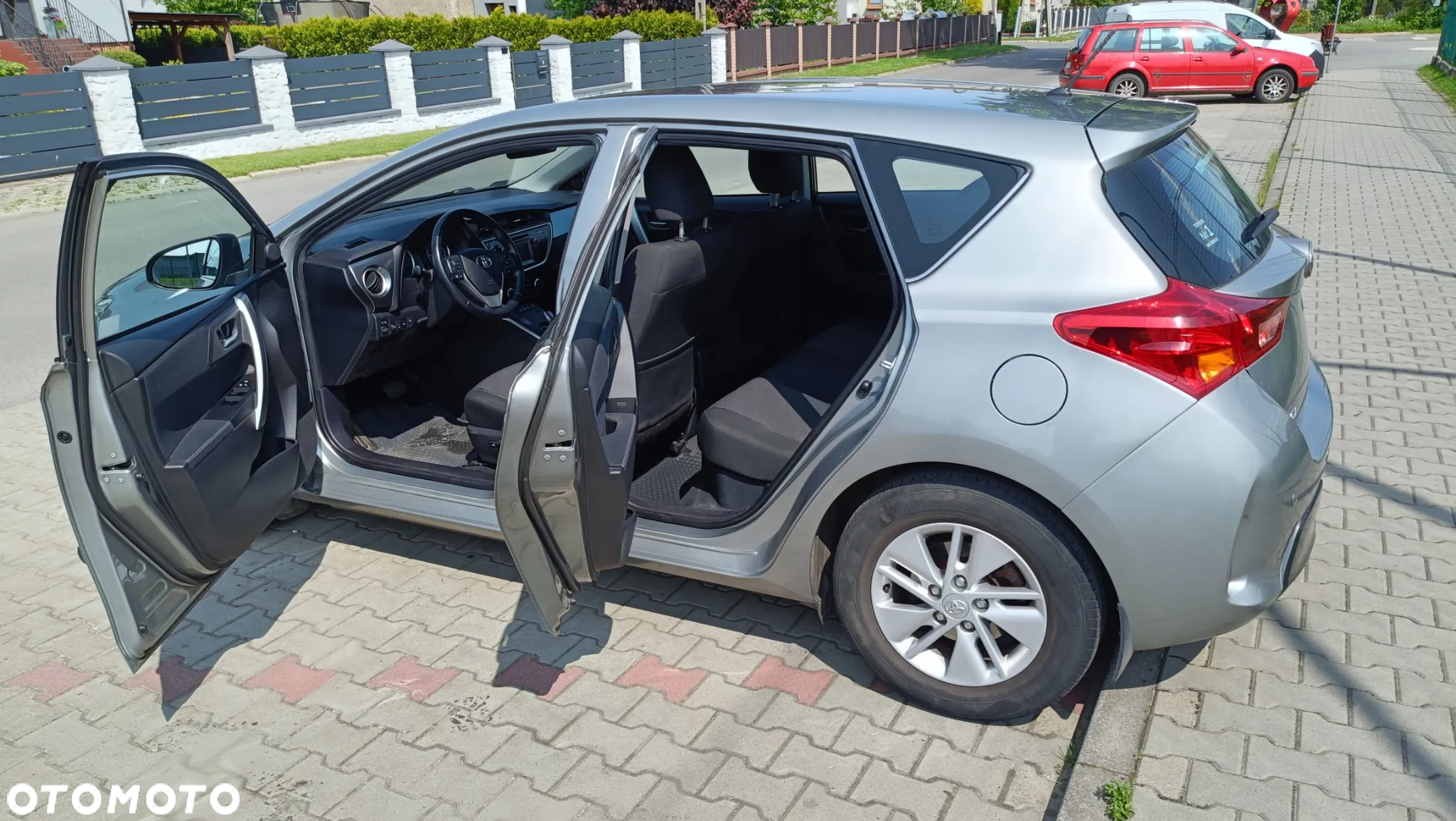 Toyota Auris Hybrid 135 Premium - 9