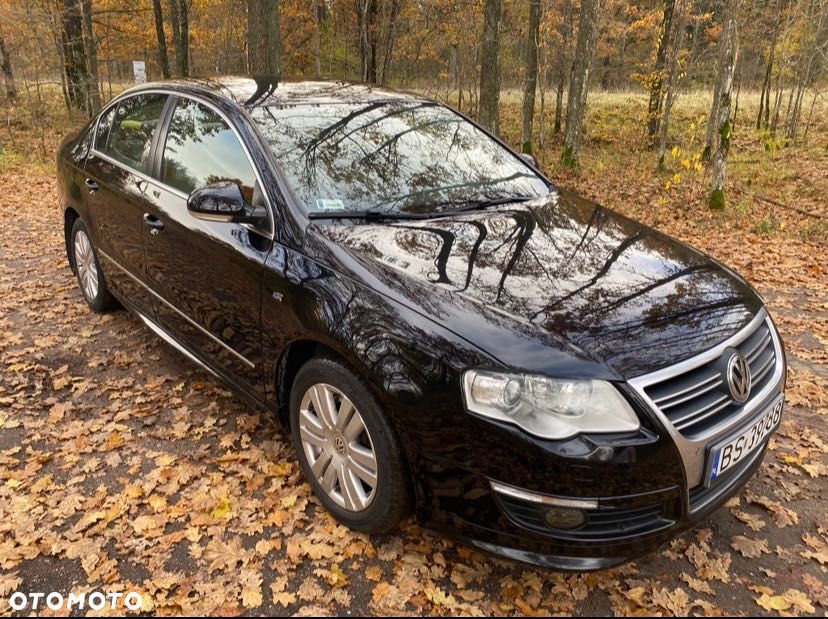 Volkswagen Passat - 4