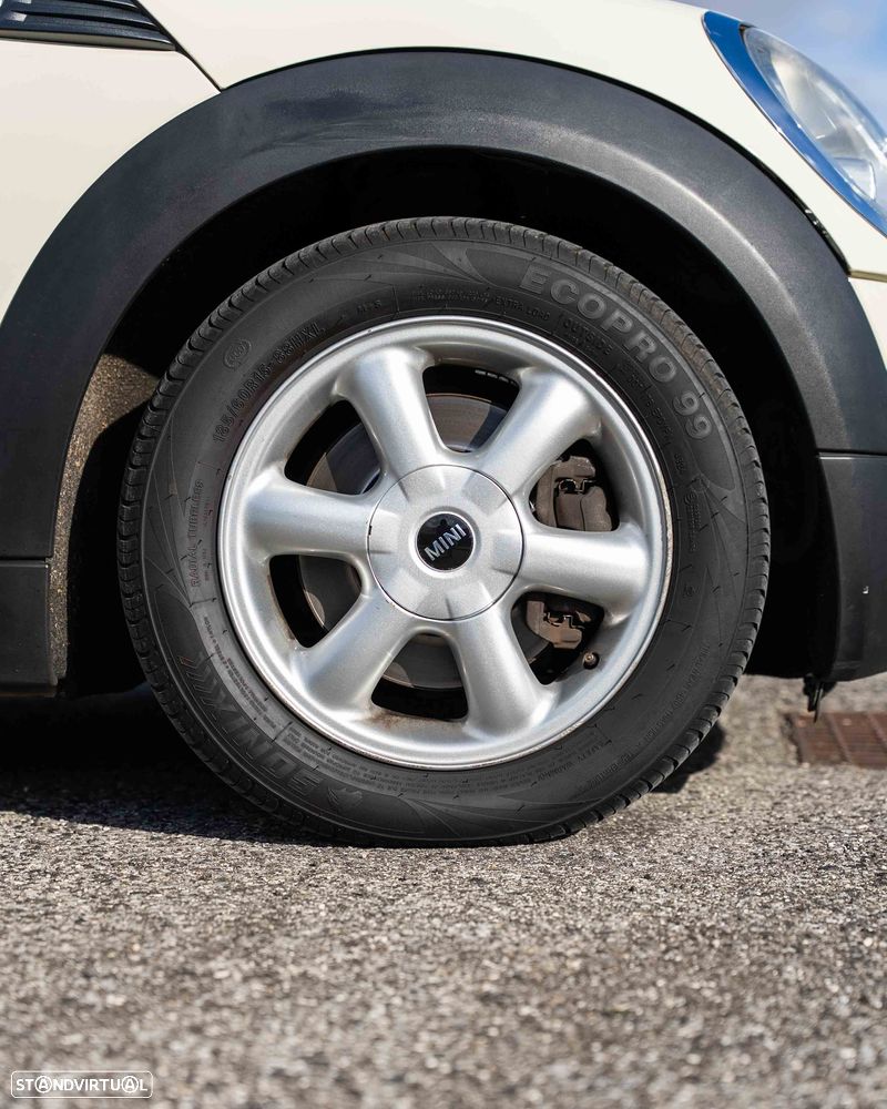MINI 3 Portas One Aut. Brick Lane - 10
