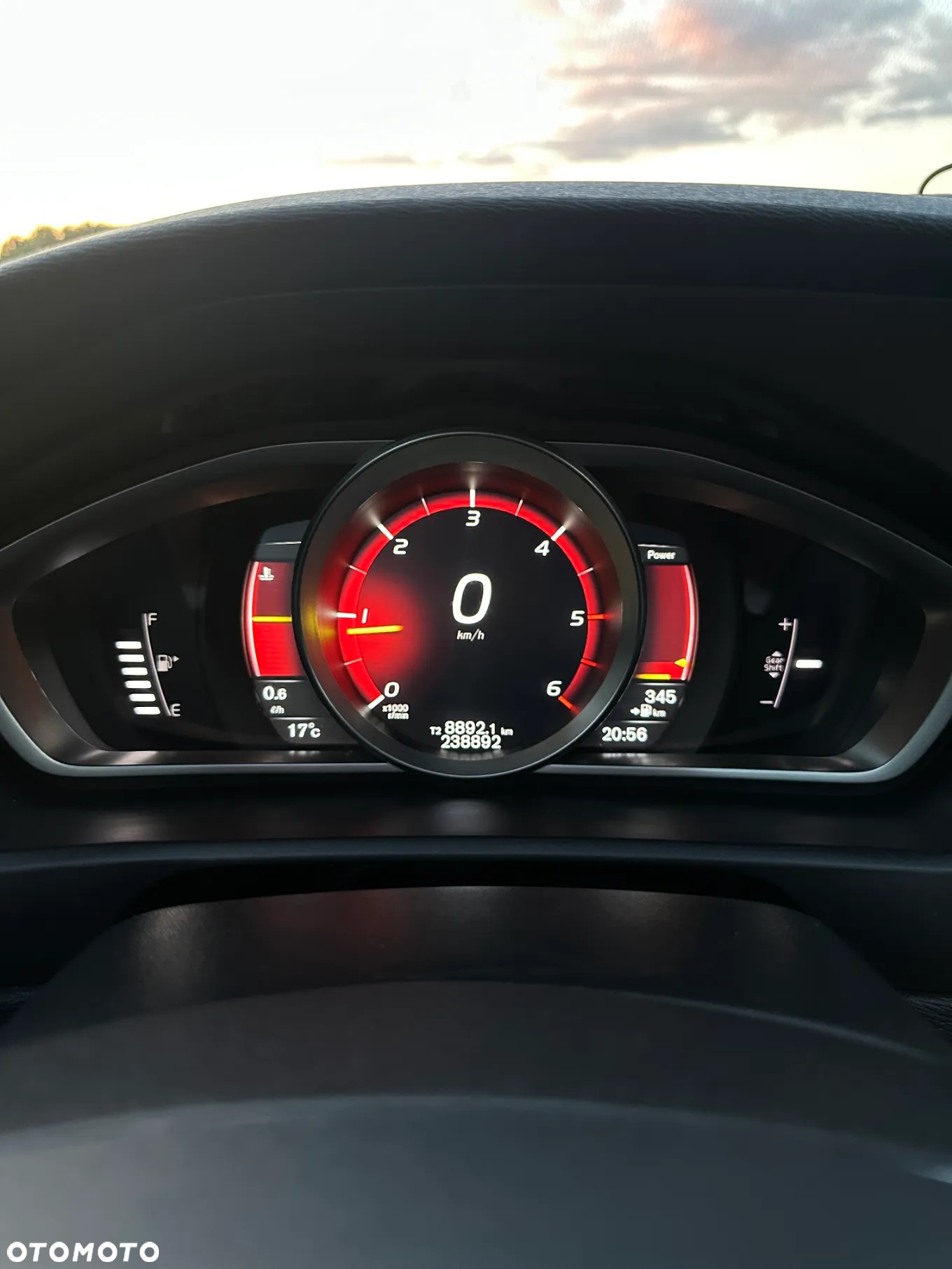 Volvo V40 D2 Inscription - 10
