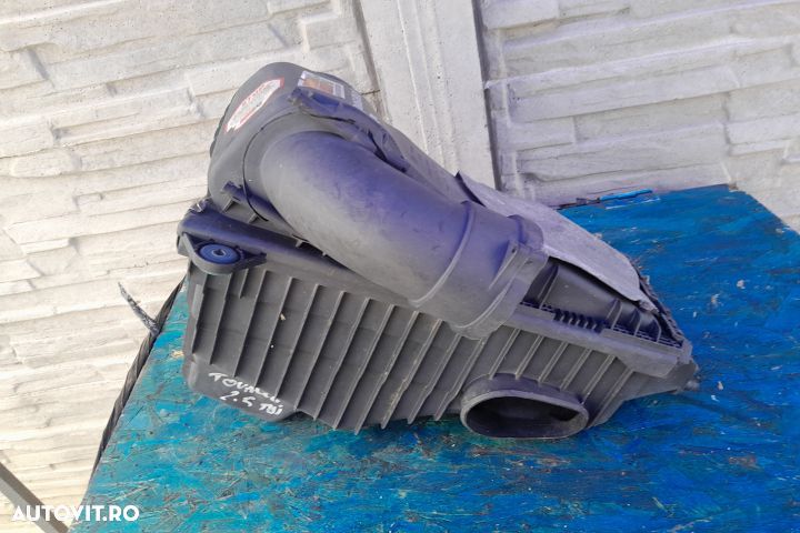Carcasa filtru aer 7L0129620 - 2.5 TDI 7L0129620 - 2.5 TDI Volkswagen - 2
