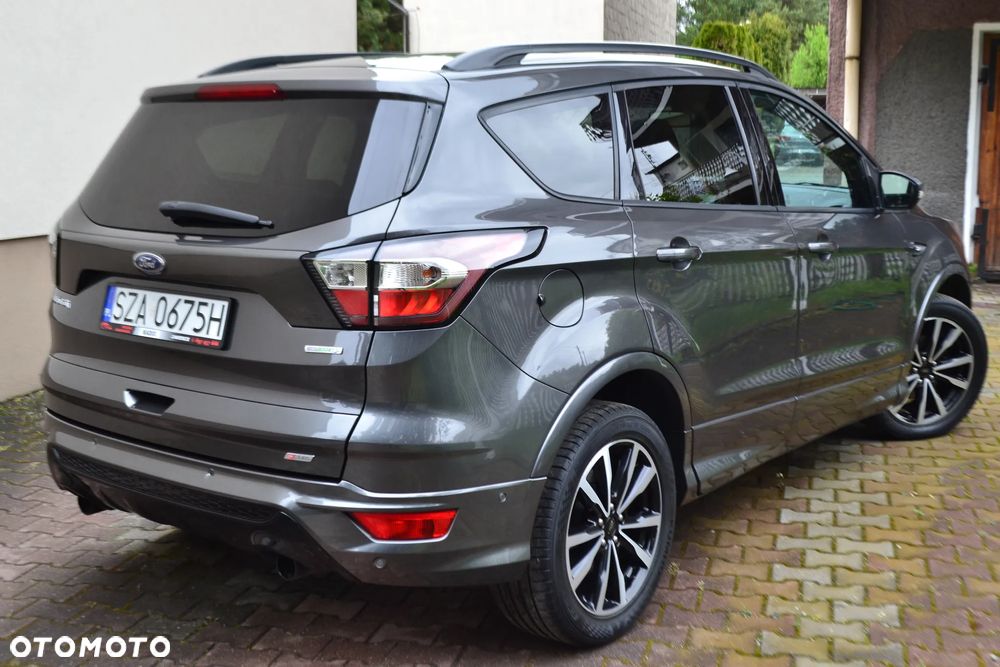 Ford Kuga 1.5 EcoBoost 2x4 ST-Line - 13