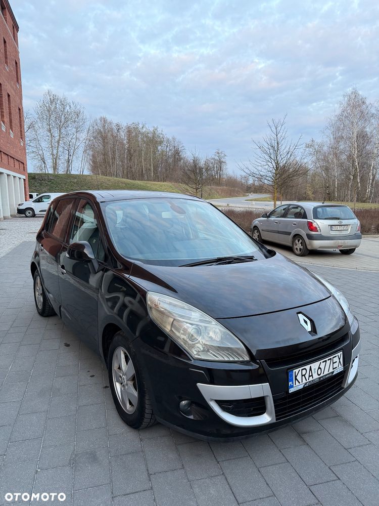 Renault Scenic 2.0 16V 140 CVT Bose Edition - 11