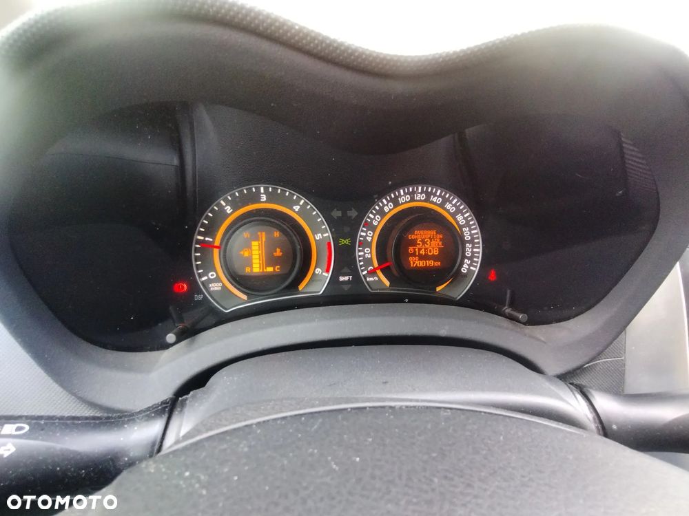 Toyota Auris 1.4 D-4D Terra EU5 - 7