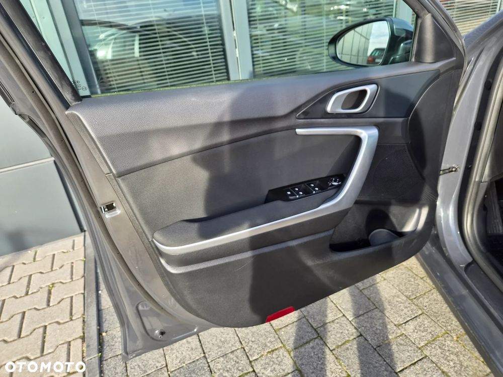 Kia Ceed 1.4 T-GDI L Business Line - 28