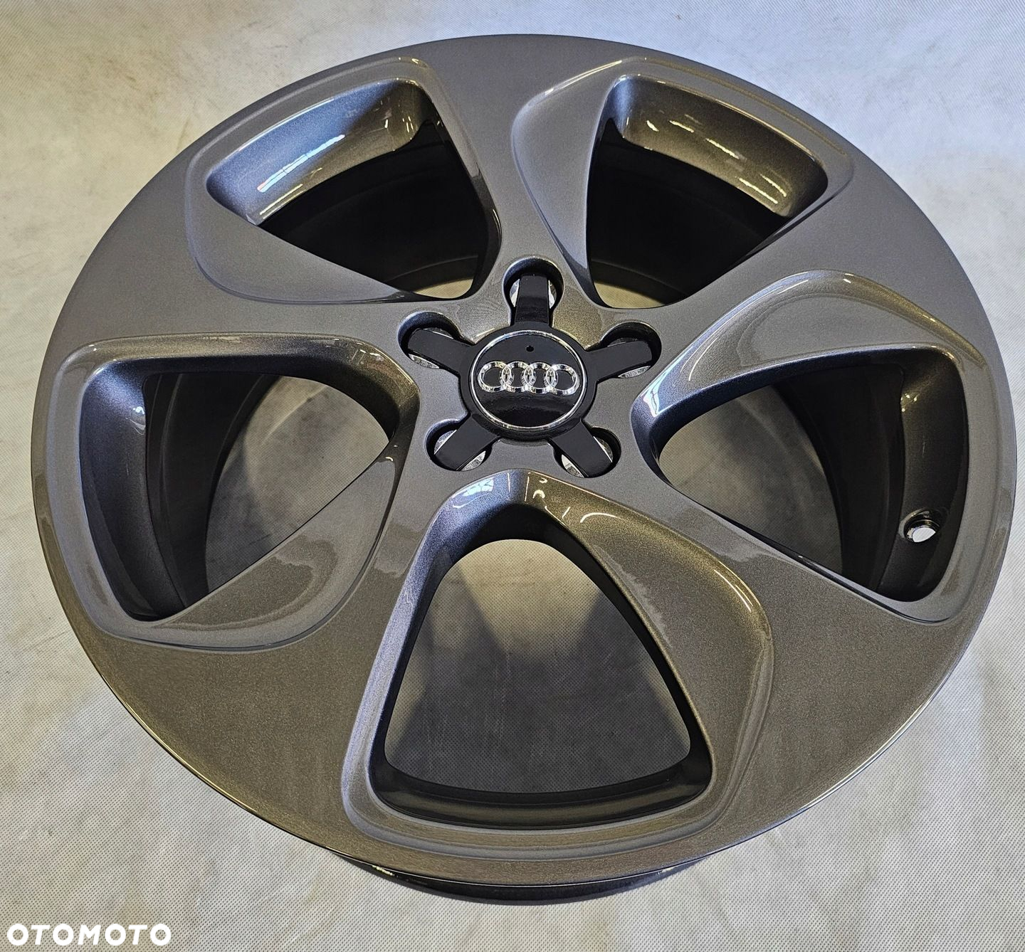 FELGI KOŁA AUDI A3 8V0601025CC 7,5x18 ET51 - 2