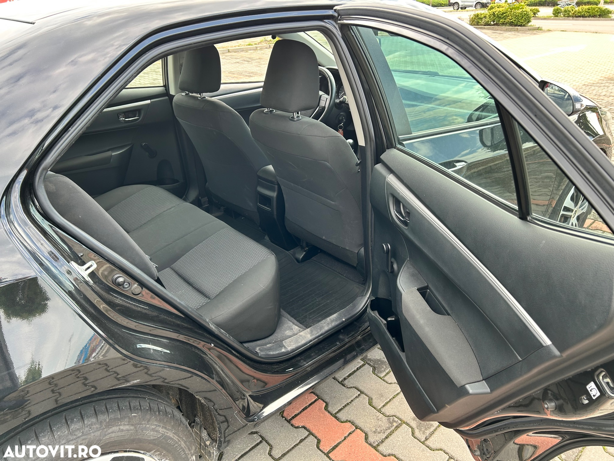 Toyota Corolla 1.6 Luna - 24