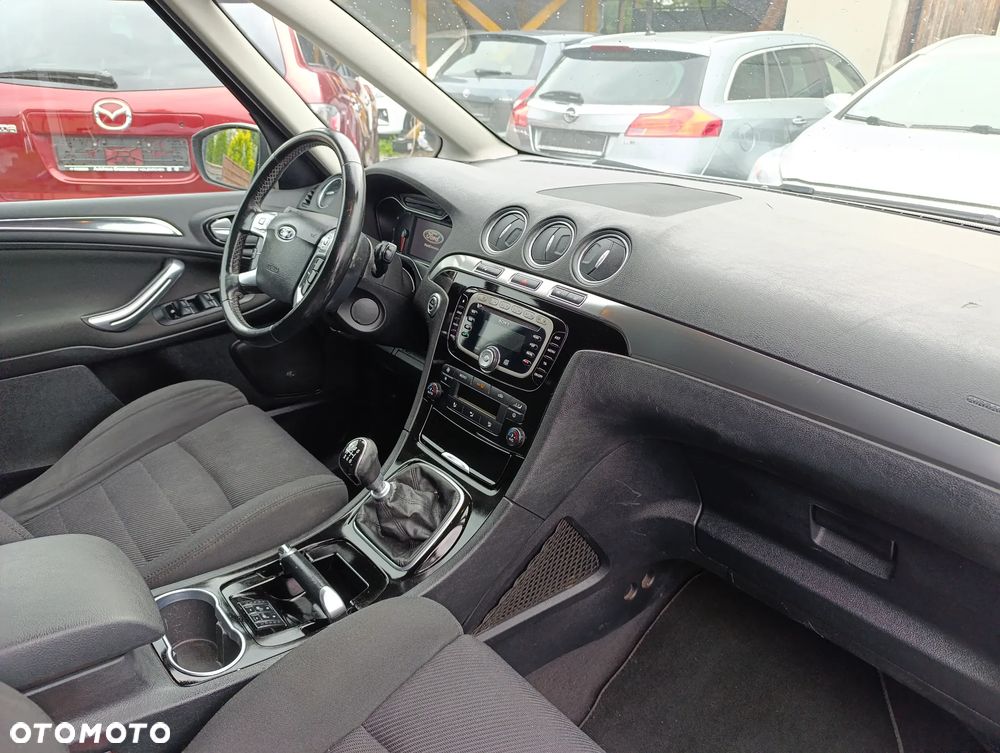 Ford Galaxy - 31