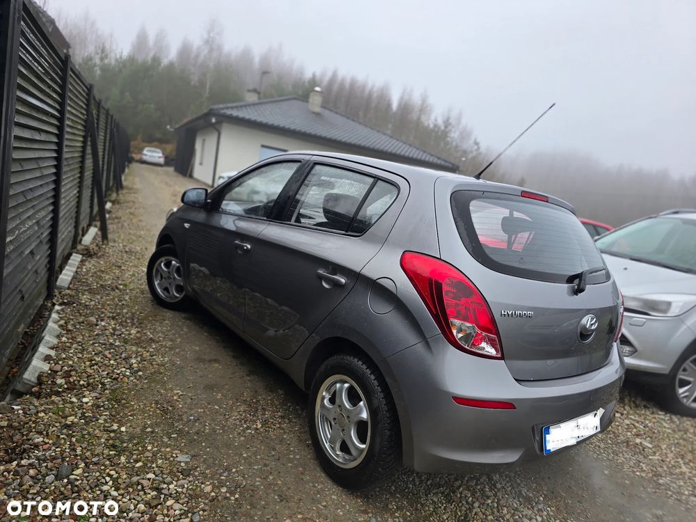 Hyundai i20 - 15