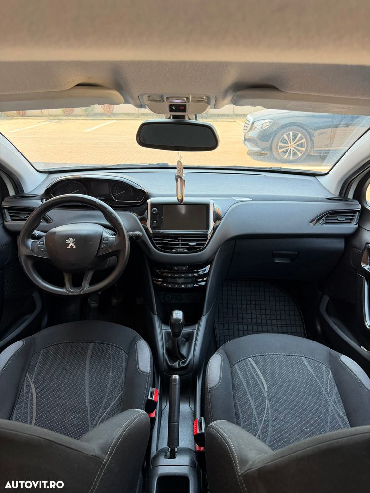 Peugeot 208 1.4 HDi FAP Active - 8