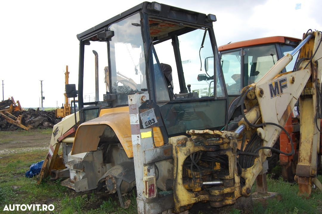 Dezmembrez MF 750 - 3