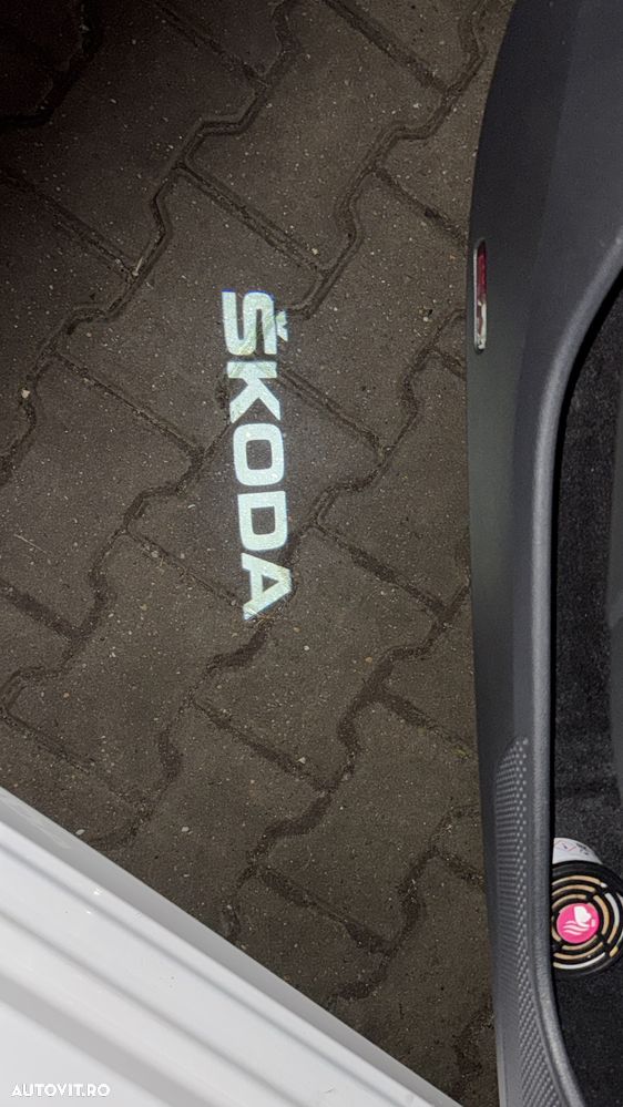 Skoda Octavia 2.0 TDI DSG Style - 33