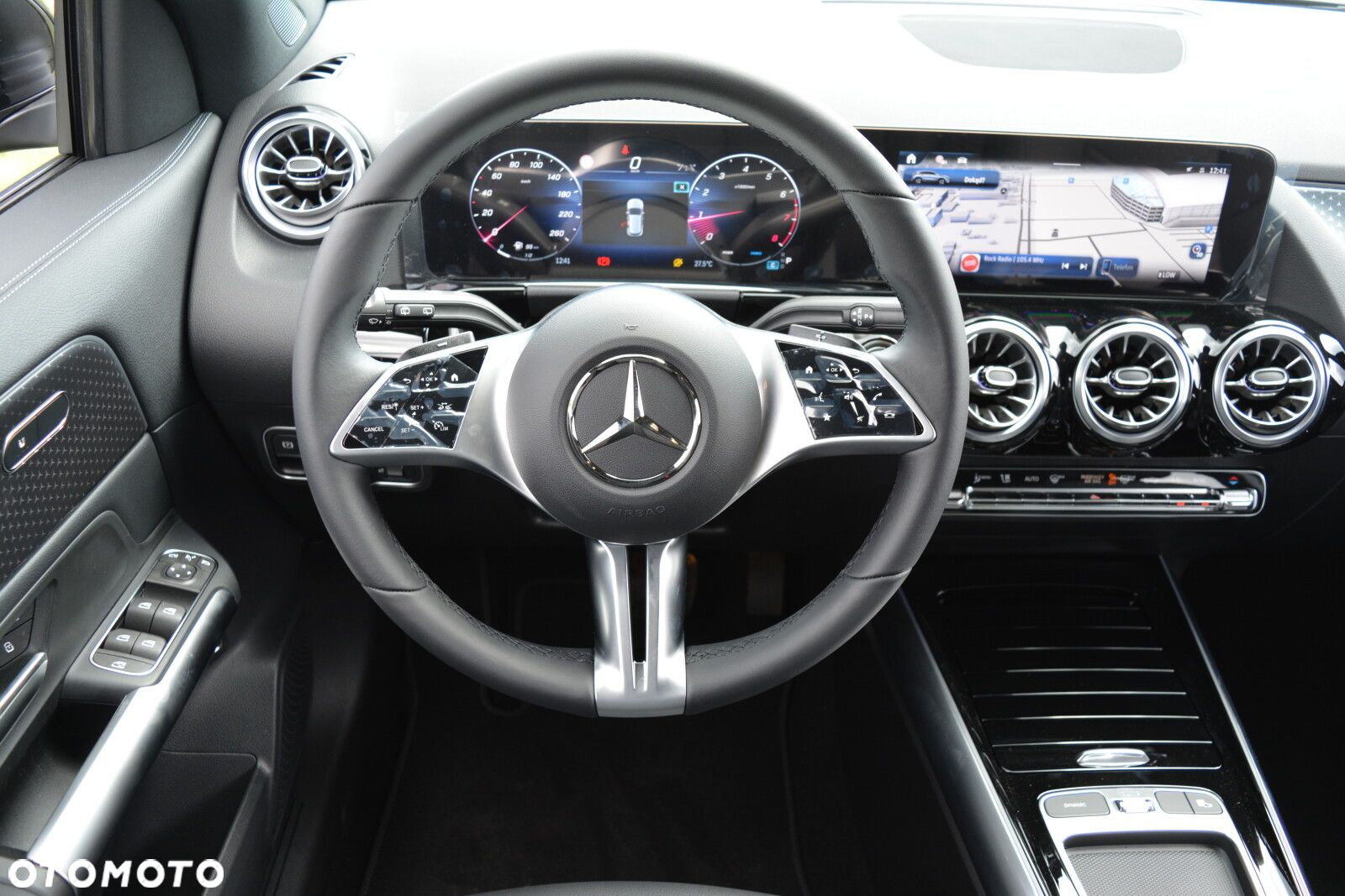 Mercedes-Benz GLA 200 Progressive - 23