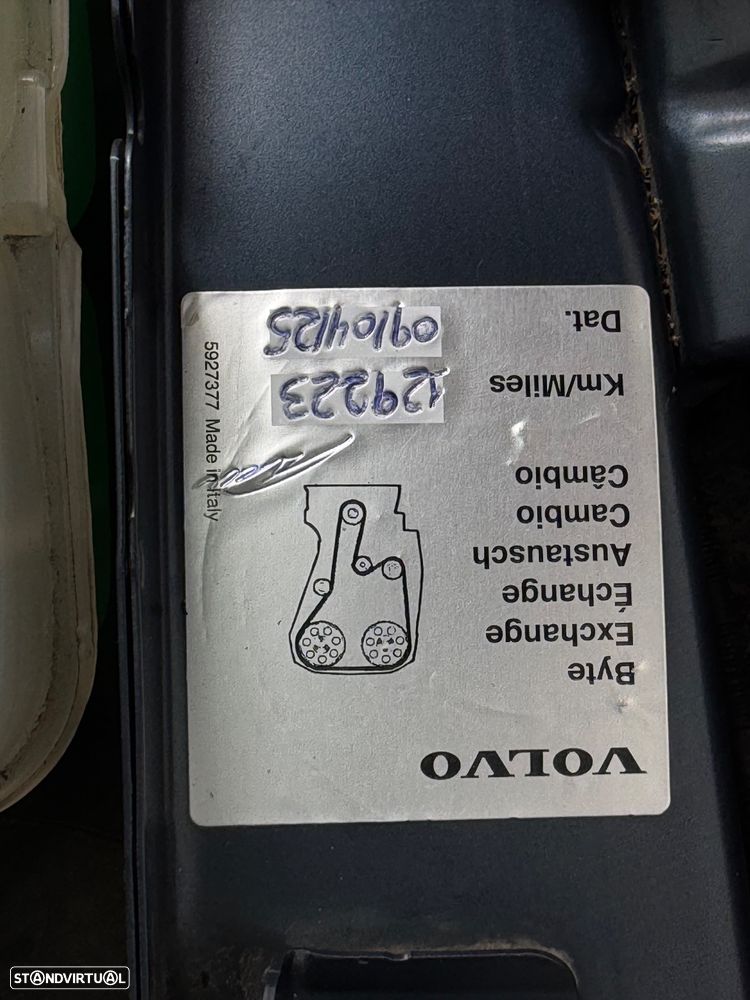 Volvo V40 2.0 D2 Momentum Geartronic - 16