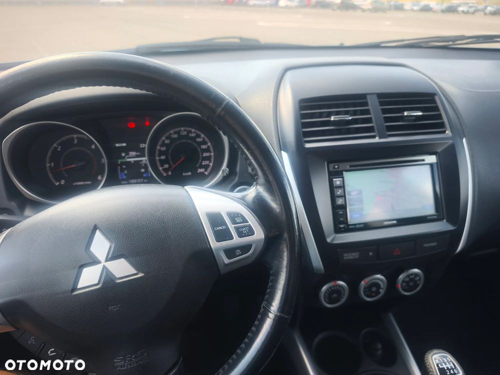 Mitsubishi ASX 1.8 DID Instyle NAVI 4WD AS&G - 13