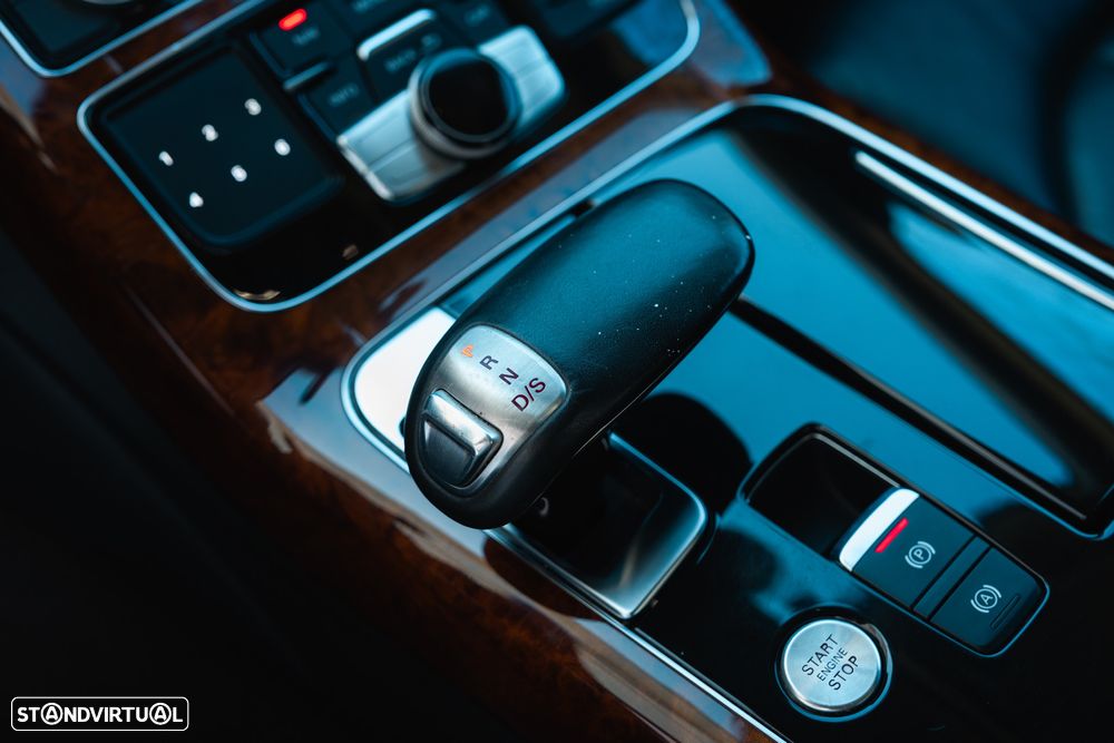 Audi A8 3.0 TDI DPF clean quattro tiptronic - 34