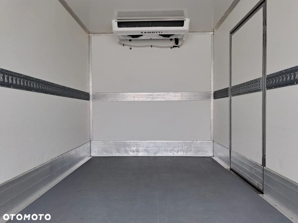 Iveco 50C16  CHŁODNIA+WINDA  1 TONA SALON POLSKA 8-palet - 14