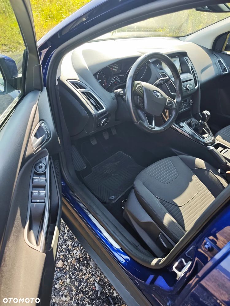 Ford Focus - 14