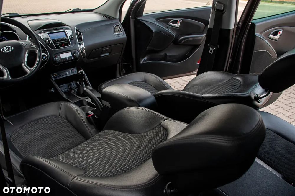 Hyundai ix35 2.0 CRDi 4WD Premium - 16