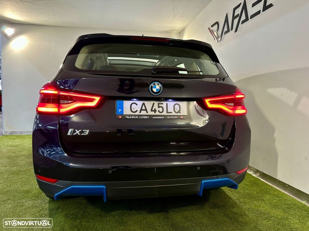 BMW iX3 Inspiring - 8
