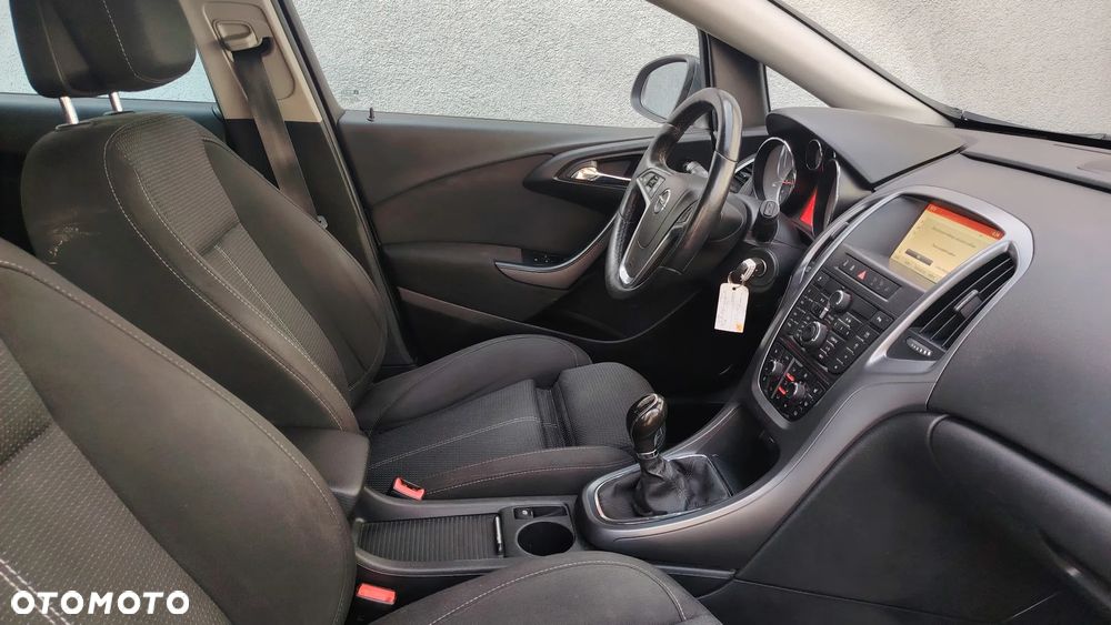 Opel Astra 1.4 T Cosmo EU6 - 15