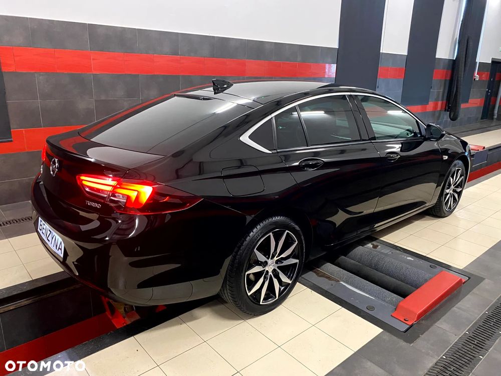 Opel Insignia 1.5 T Innovation S&S - 9