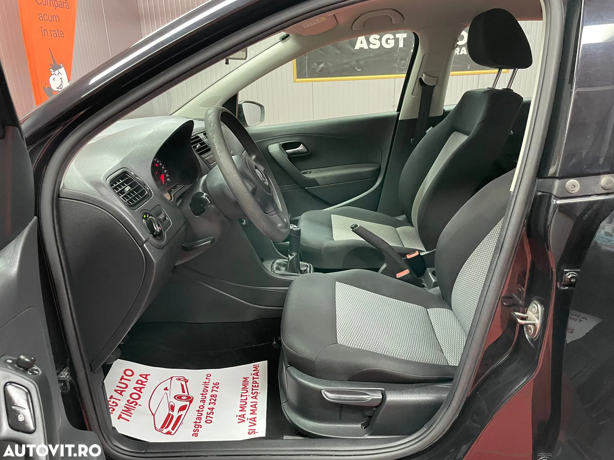 Volkswagen Polo - 11