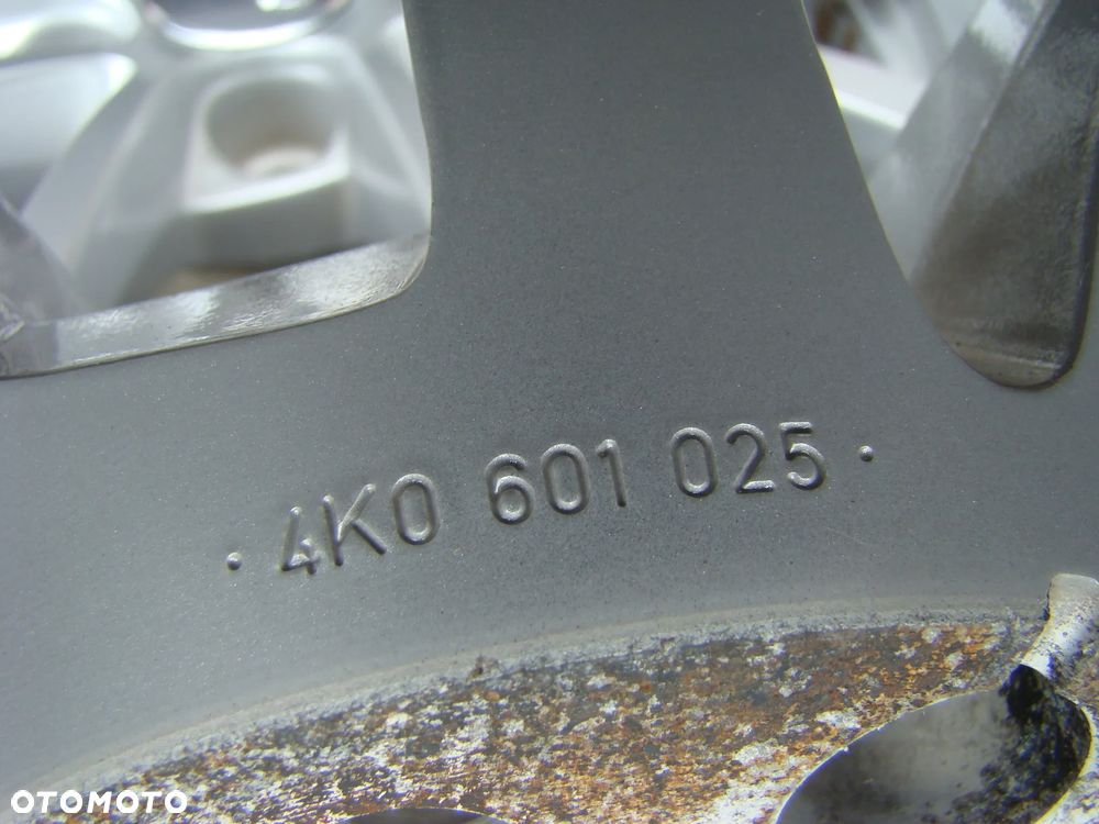 a08 5x112 Audi A6 C6 C7 C8 A4 B7 B8 B9 Q2 Q3 Q5 7,5jx17 et36 - 7