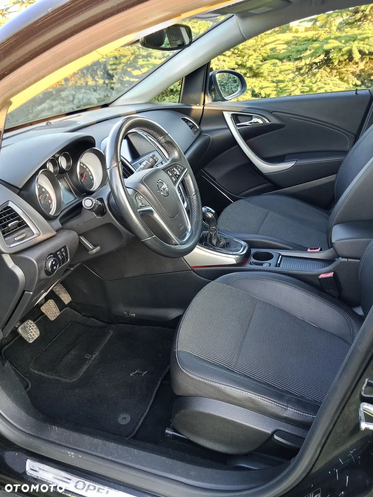Opel Astra 1.4 Cosmo - 21