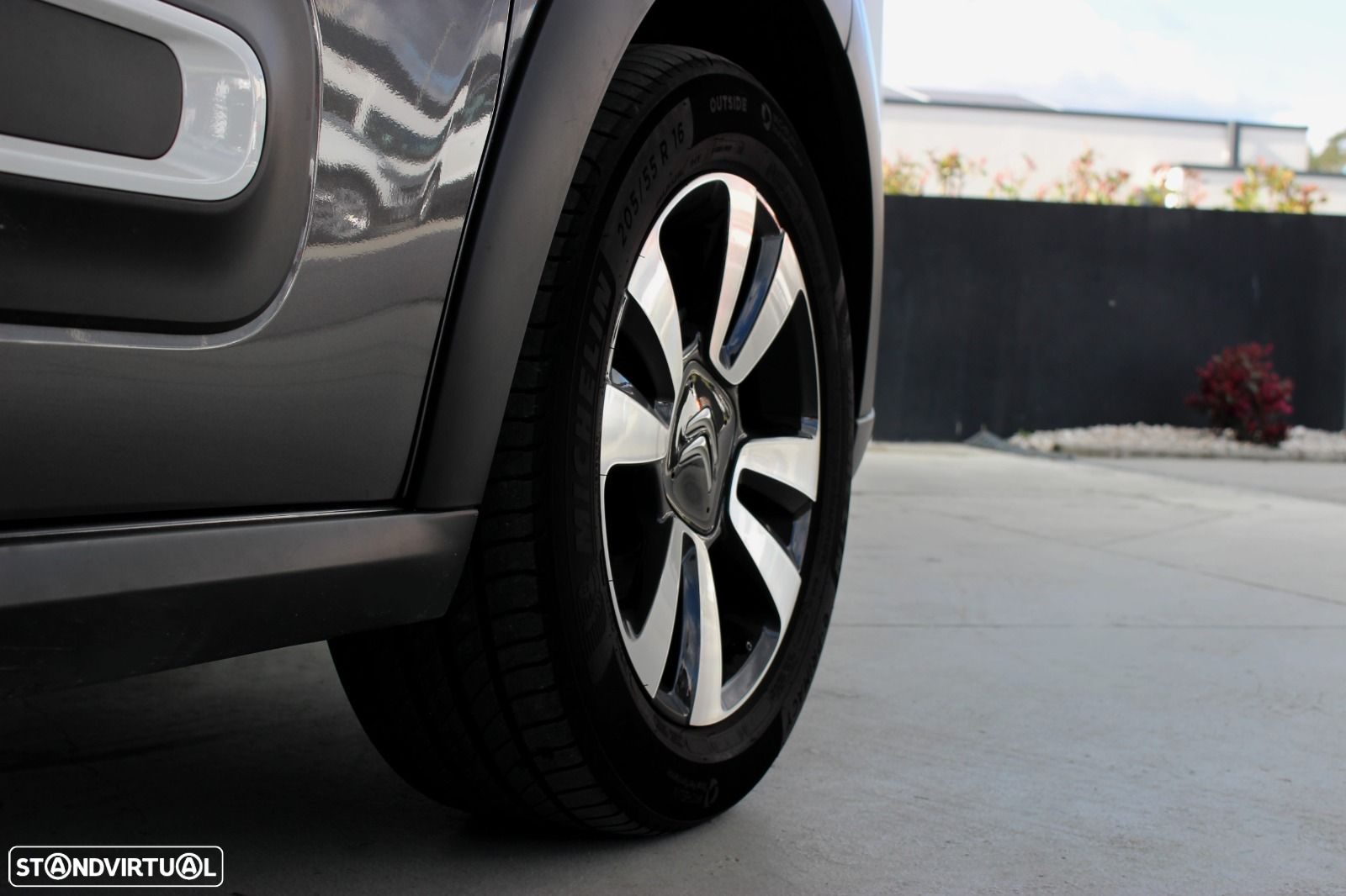Citroën C3 1.2 PureTech Shine EAT6 - 9