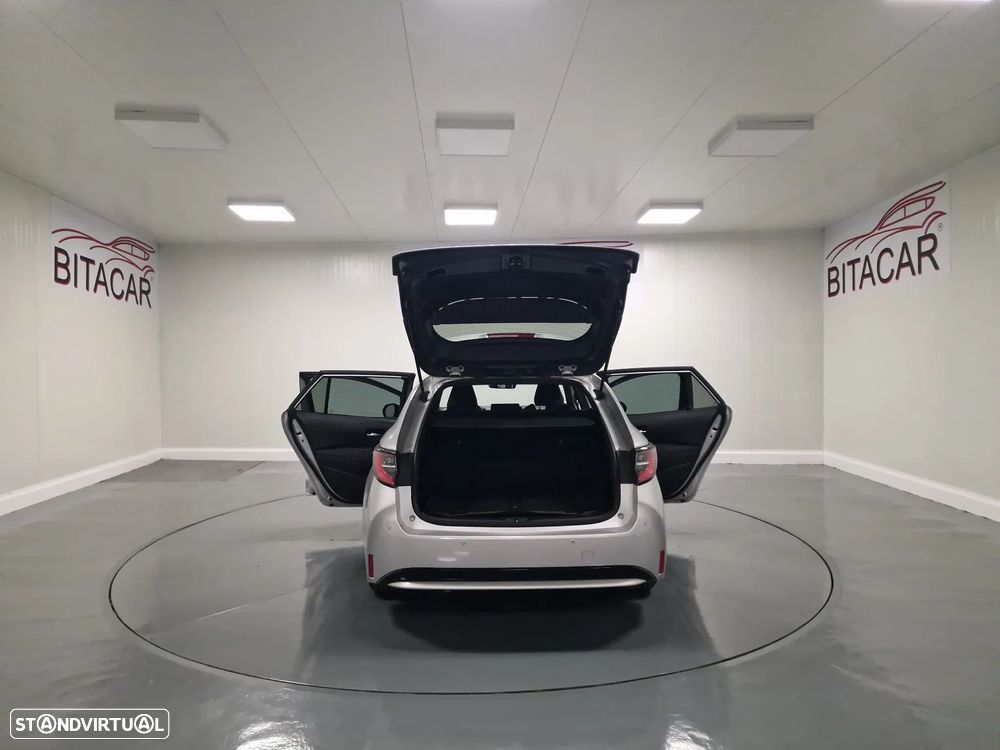 Toyota Corolla Touring Sports 1.8 Hybrid Comfort+P.Sport - 31