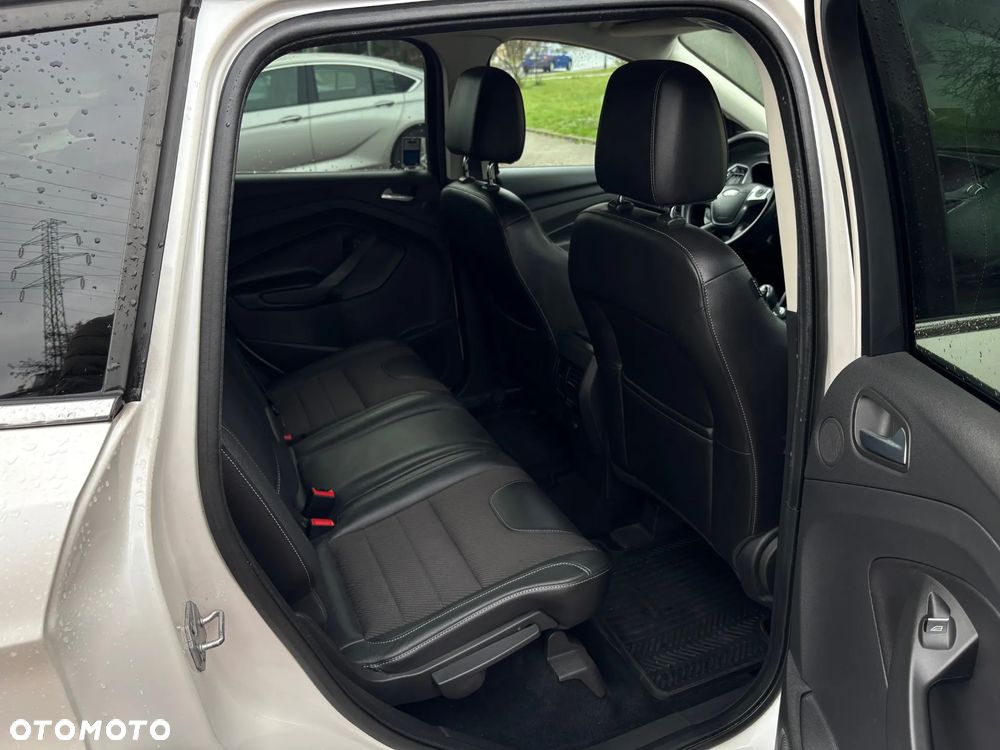 Ford Kuga 2.0 TDCi 4WD Titanium Plus - 12