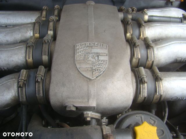 Porsche 928 - 35
