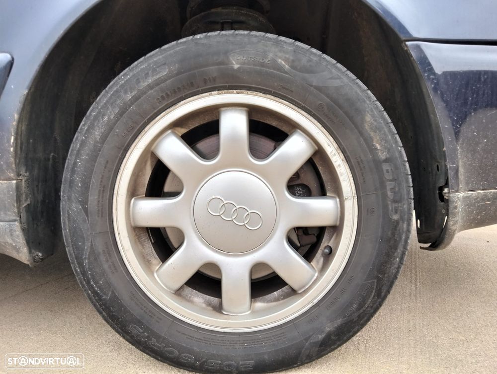 Audi A6 Avant 2.5 TDI - 20
