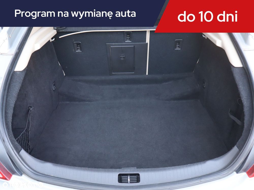 Opel Insignia - 15