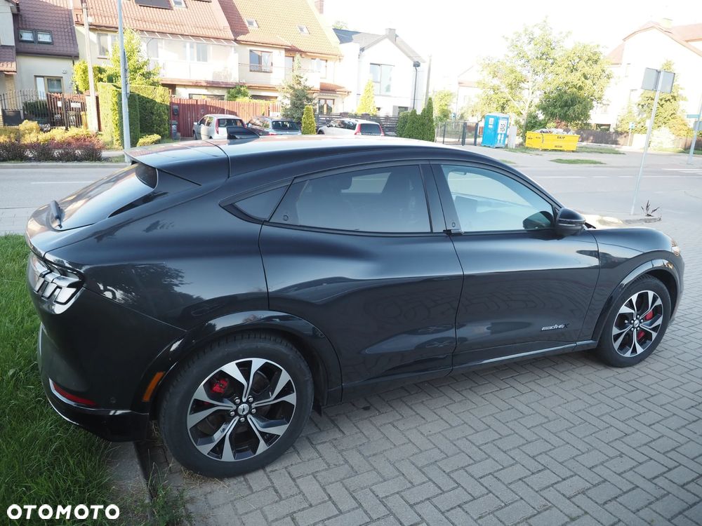 Ford Mustang Mach-E AWD PREMIUM - 2