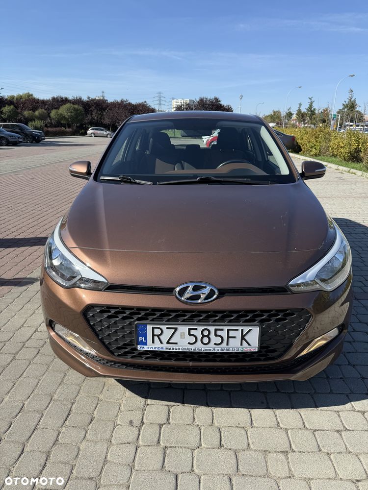 Hyundai i20 - 16