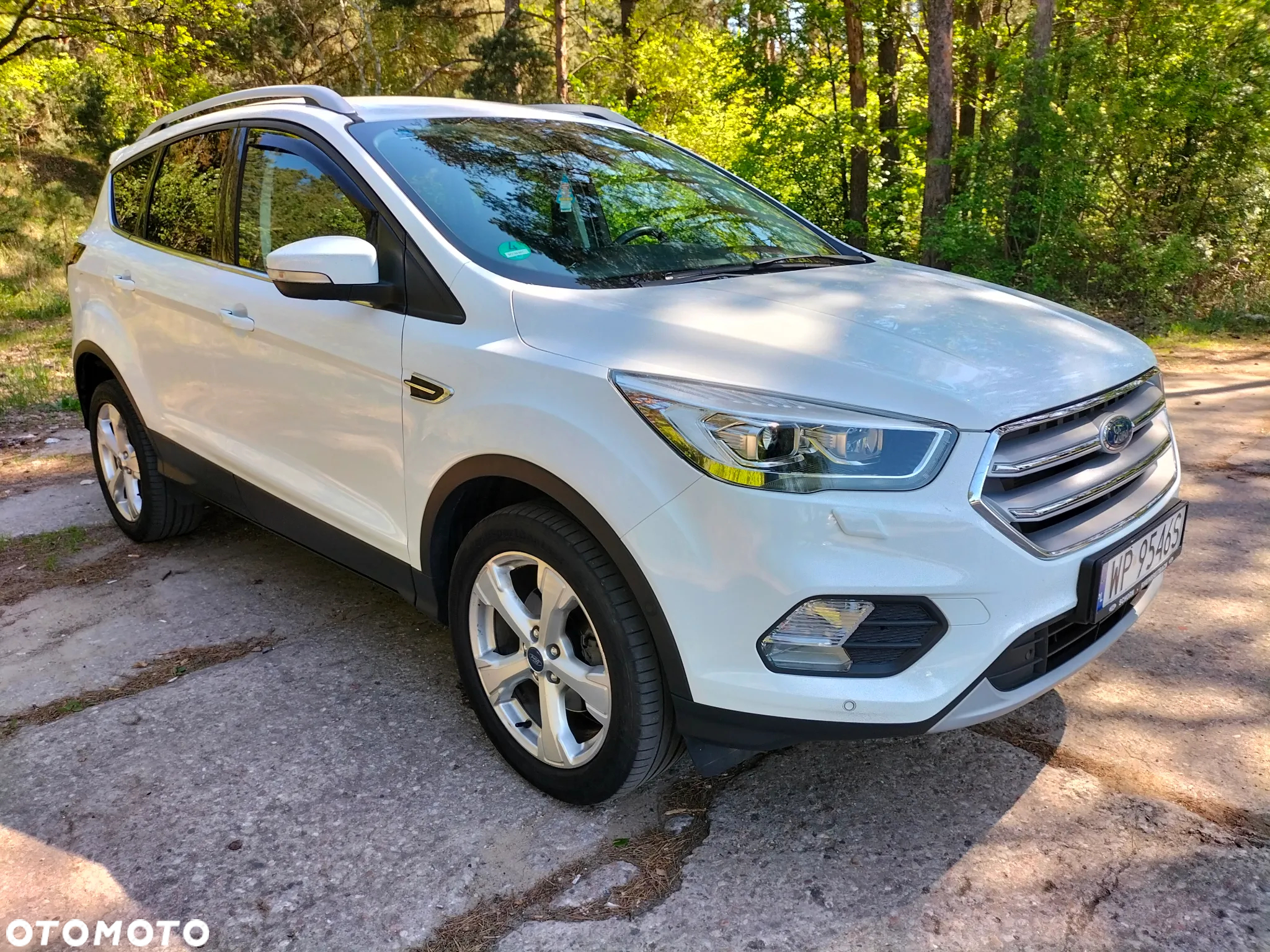 Ford Kuga 1.5 EcoBoost 2x4 Titanium - 16