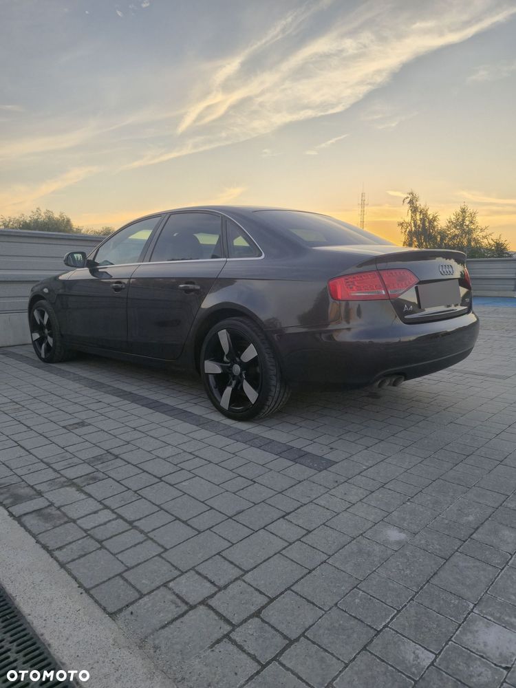 Audi A4 Limousine 2.0 TDI Limited Edition - 11
