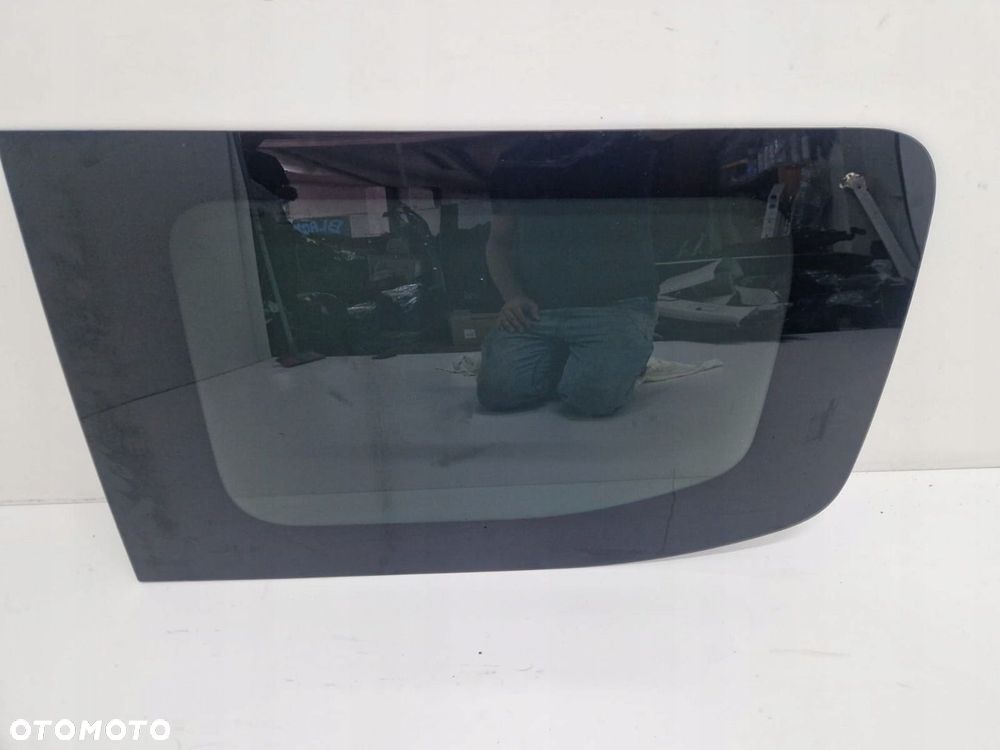 Szyba Boczna karoseryjna lewaToyota Proace C Zafira Life