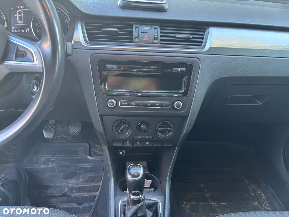 Skoda RAPID 1.2 TSI Active - 11