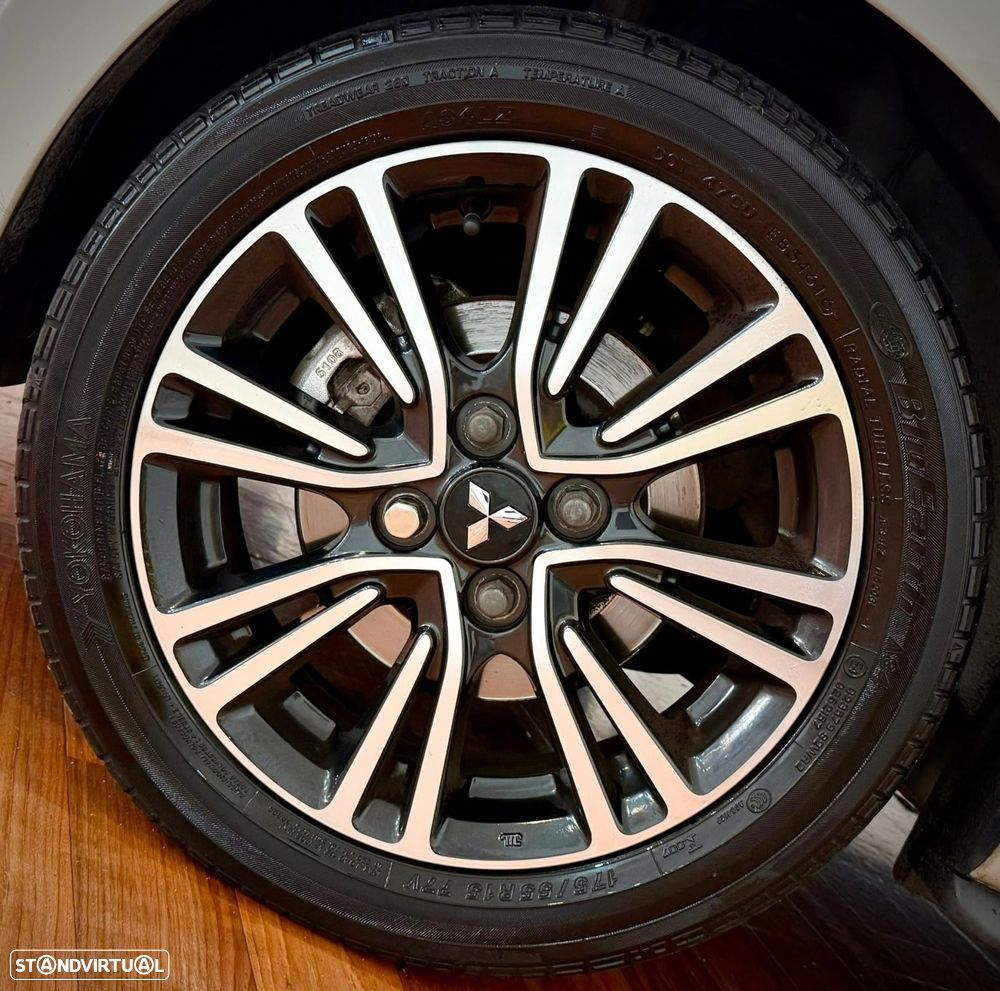 Mitsubishi Space Star 1.2 Intense - 7